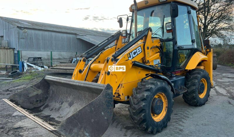 2012 JCB 2CX Streetmaster full