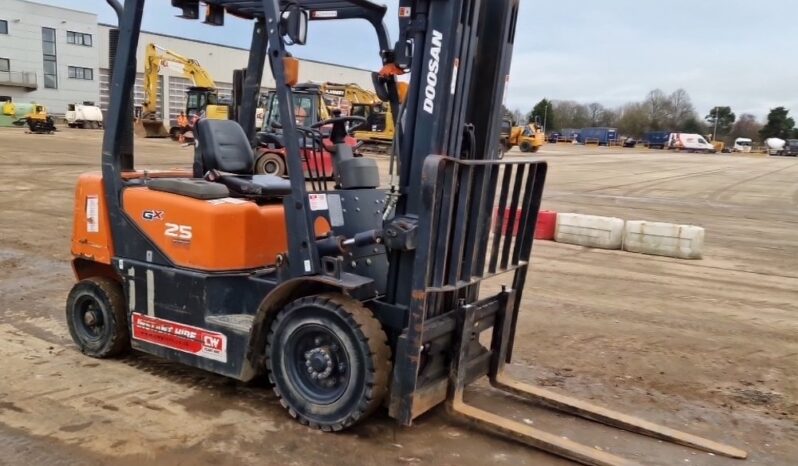 2017 Doosan D25G Forklifts For Auction: Leeds – 22nd, 23rd, 24th & 25th January 25 @ 8:00am full