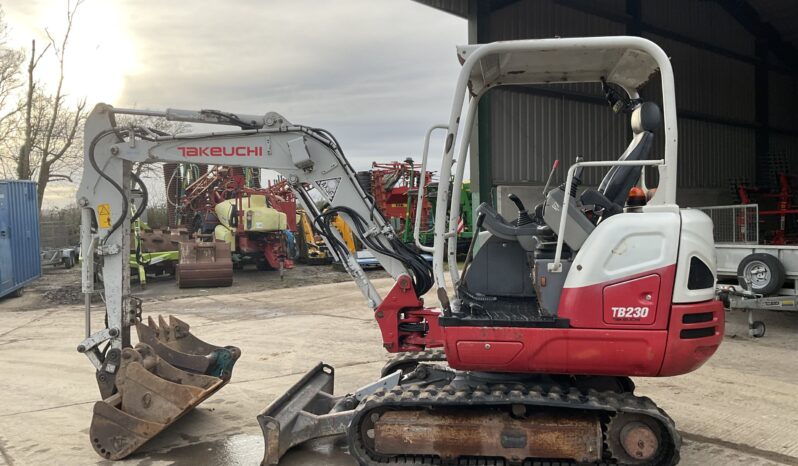 TAKEUCHI TB230