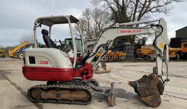 TAKEUCHI TB230 full