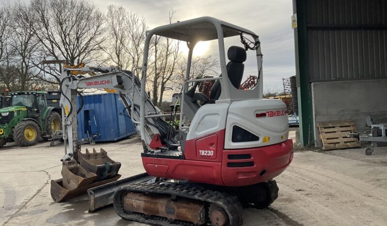 TAKEUCHI TB230 full