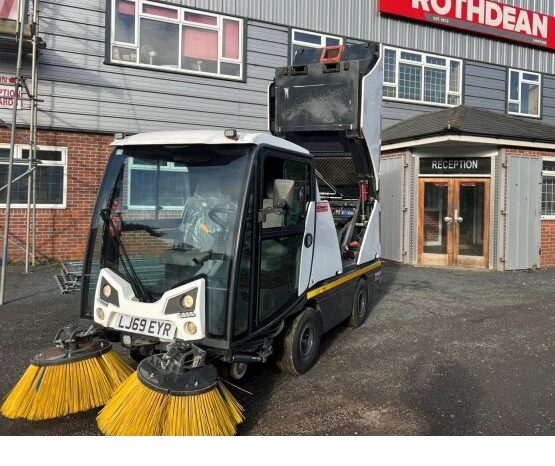 2020 JOHNSTON CX202 in Compact Sweepers full