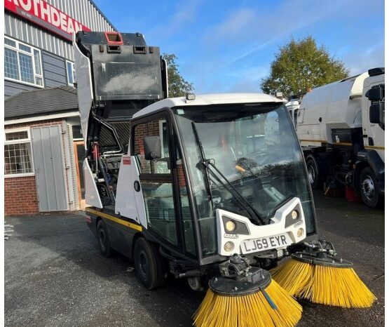 2020 JOHNSTON CX202 in Compact Sweepers full