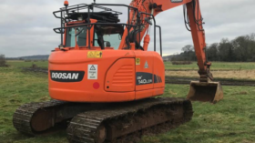 2015 DOOSAN DX140LCR