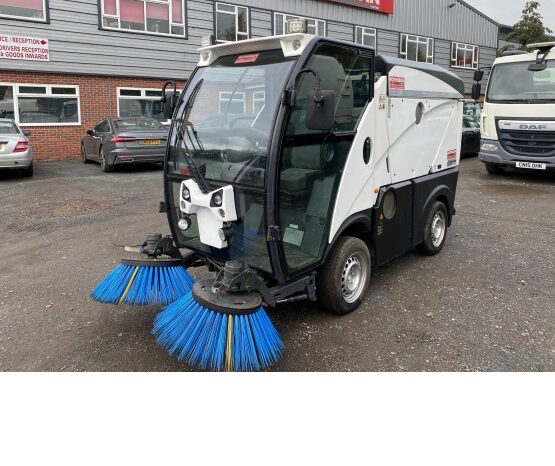 2014 JOHNSTON C101 ROAD SWEEPER in Compact Sweepers