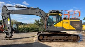 2022 VOLVO EC250EL full