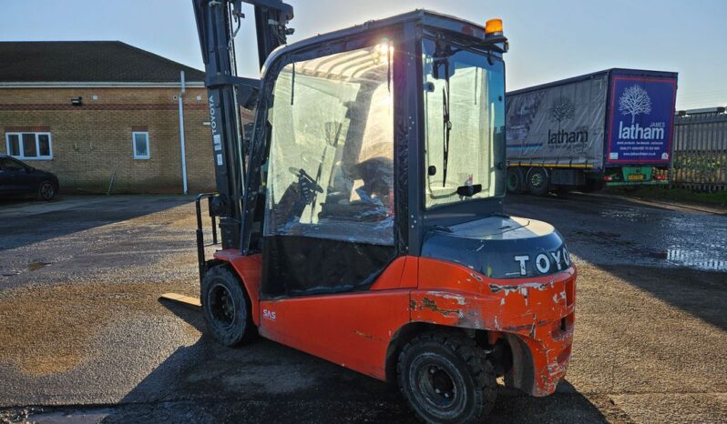 1 TOYOTA 8FBMT50 FORKLIFT For Auction on 2025-12-29 For Auction on 2025-12-29 full