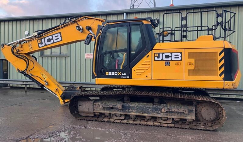 2021 JCB 220 X Series