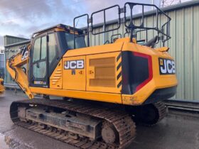 2021 JCB 220 X Series full