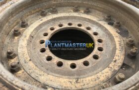 Solid 1600×25 wheels a tyres to suit CAT 938 F full