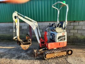 1T Excavator Takeuchi TB210 2017