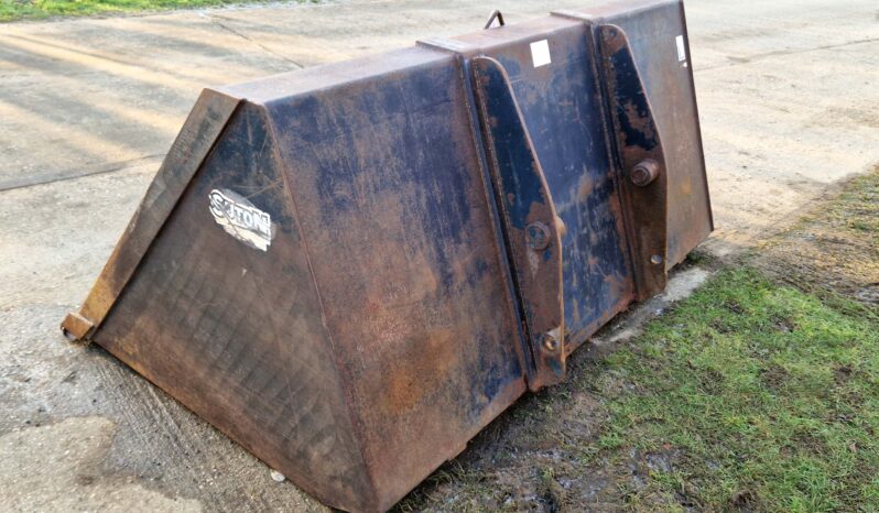 2008 Suton 70 cubic foot grain bucket full