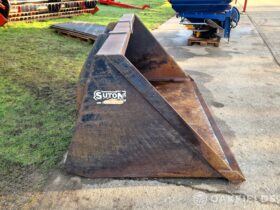 2008 Suton 70 cubic foot grain bucket full