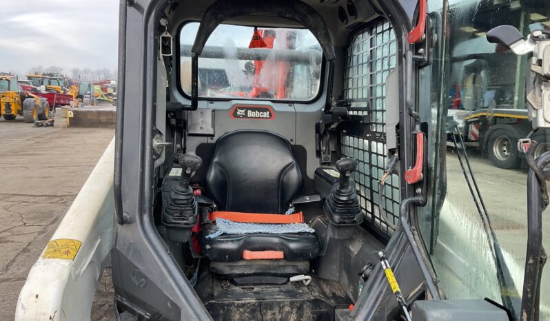 BOBCAT T66 full