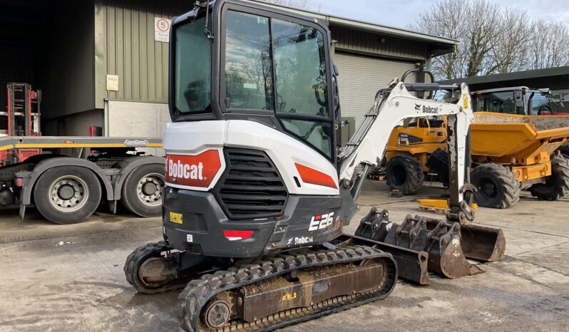 BOBCAT E26 full