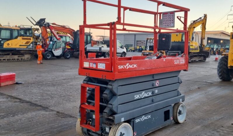 SkyJack SJ3226 Manlifts For Auction: Leeds – 22nd, 23rd, 24th & 25th January 25 @ 8:00am full