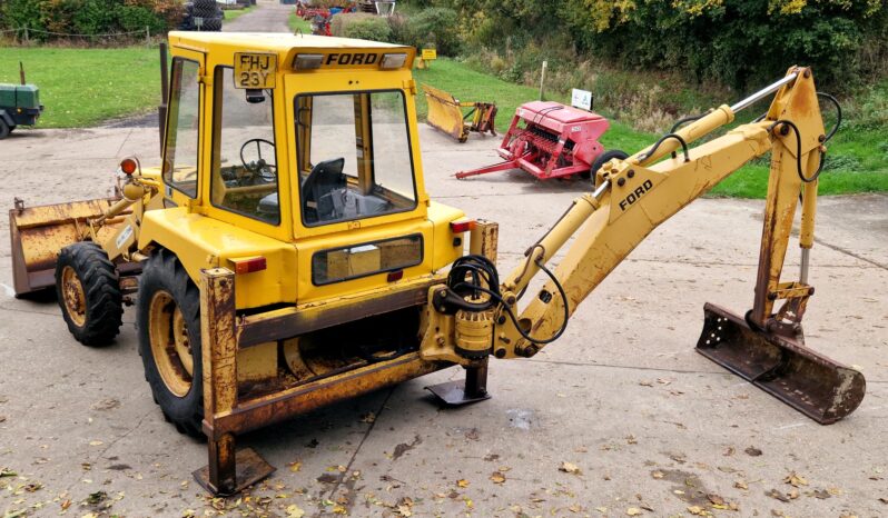 1982 Ford 550 4WD Digger loader full