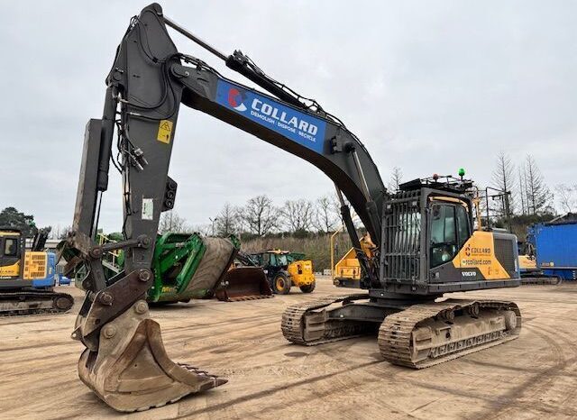 2015 Volvo EC300EL Demo Spec Excavator For Auction on 2025-01-29