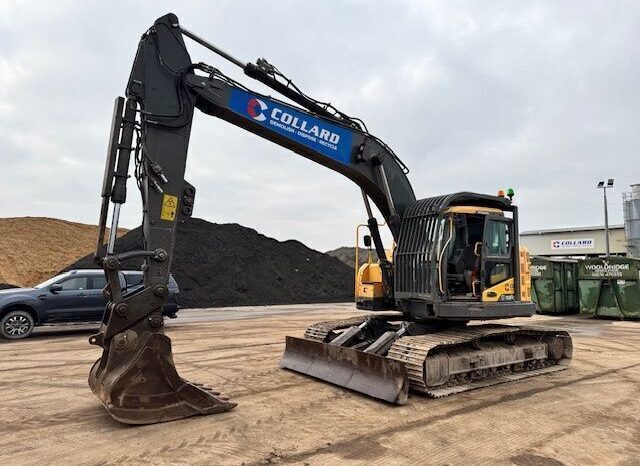 2014 Volvo ECR235DL Zero Swing Tracked Excavator For Auction on 2025-01-29