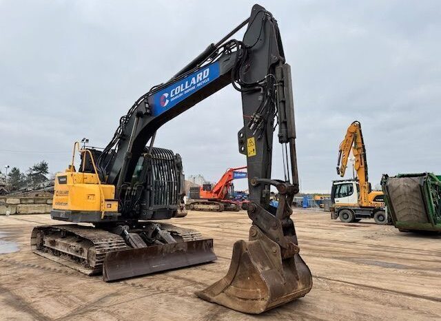 2014 Volvo ECR235DL Zero Swing Tracked Excavator For Auction on 2025-01-29 full