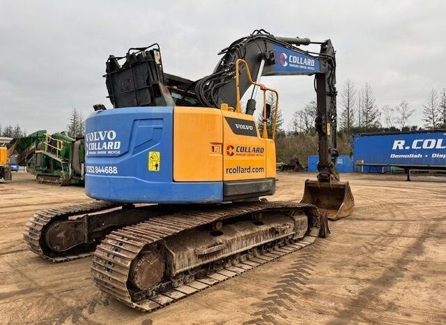 2014 Volvo ECR235DL Zero Swing Tracked Excavator For Auction on 2025-01-29 full