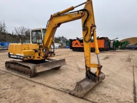 1995 Komatsu PC95 Tracked Excavator For Auction on 2025-01-29