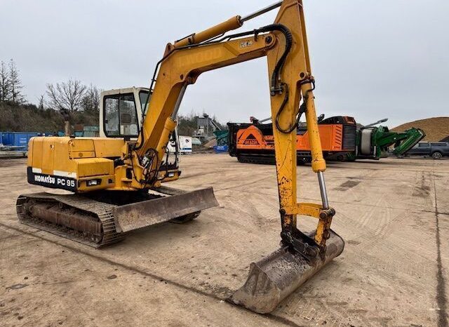 1995 Komatsu PC95 Tracked Excavator For Auction on 2025-01-29