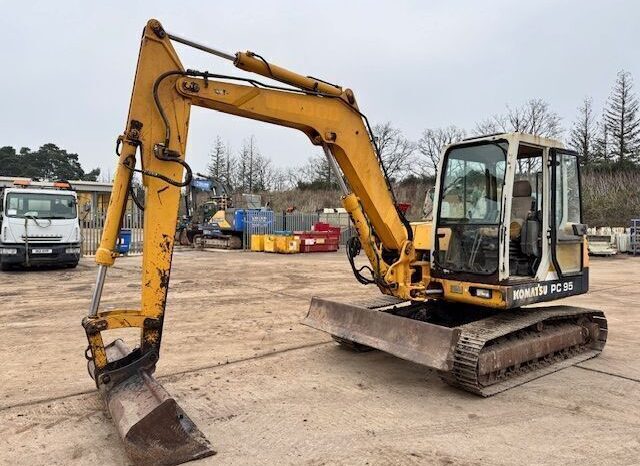 1995 Komatsu PC95 Tracked Excavator For Auction on 2025-01-29 full