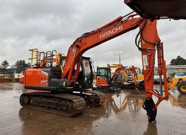 2022 Hitachi ZX130LCN-7 Steel Tracked Excavator For Auction on 2025-01-29 full