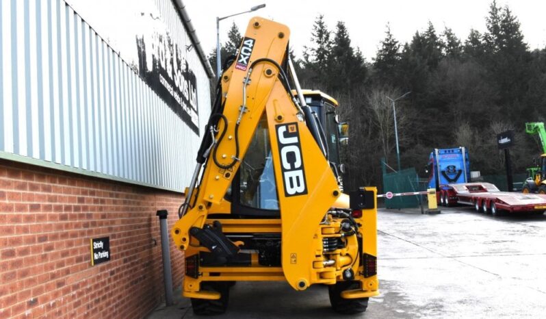 2024 4CX Sitemaster Pro, 81KW Engine, Advanced Easy Controls, Backhoe Loader. full