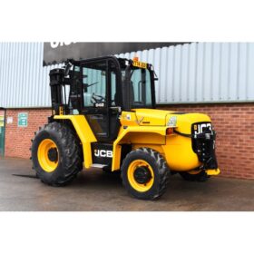 2023 940, 4×4 Rough Terrain Forklift, 4.5M Mast, Rear Pick Up Hitch. full