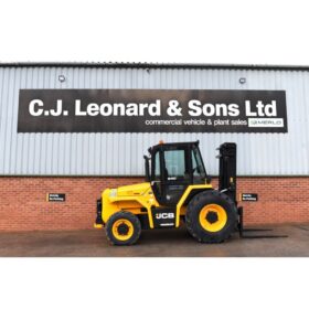 2023 940, 4×4 Rough Terrain Forklift, 4.5M Mast, Rear Pick Up Hitch. full