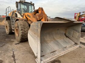 2011 Liebherr L586 Wheel Loader, 2011, for sale & for hire