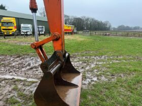 Hitachi FH200LC-3 Excavator  £7995 full