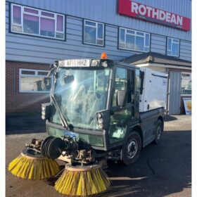 2016 SCHMIDT SWINGO 200+ ROAD SWEEPER in Compact Sweepers