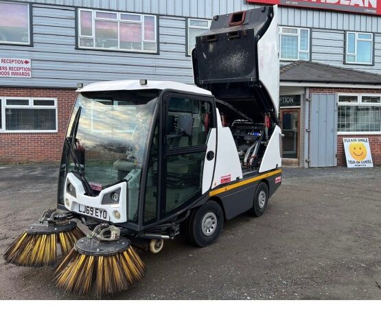 2020 JOHNSTON CX202 ROAD SWEEPER in Compact Sweepers full