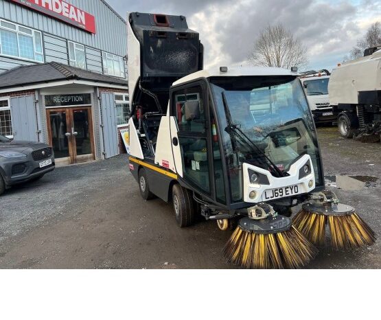 2020 JOHNSTON CX202 ROAD SWEEPER in Compact Sweepers full