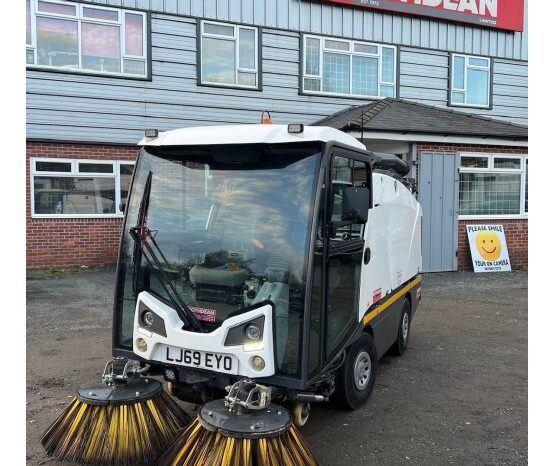 2020 JOHNSTON CX202 ROAD SWEEPER in Compact Sweepers