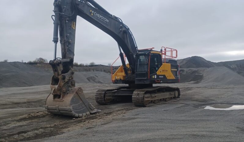 2022 Volvo EC380EL Excavator – Tracked for Sale in South Wales full