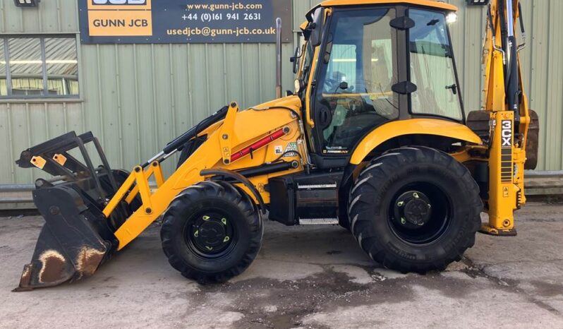 2022 JCB 3CX full