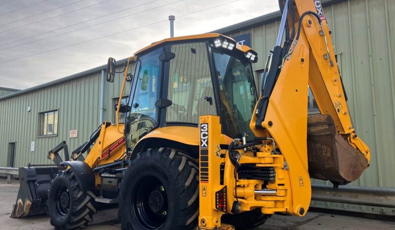 2022 JCB 3CX full