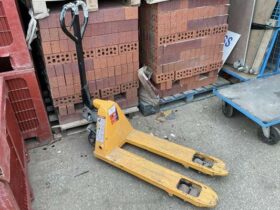 2500KG Pallet Truck. No VAT On Hammer For Auction on 2025-02-20 For Auction on 2025-02-20