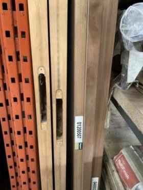 5 x Various Sized New and Reclaimed Internal Doors. No VAT On Hammer For Auction on 2025-02-20 For Auction on 2025-02-20 full