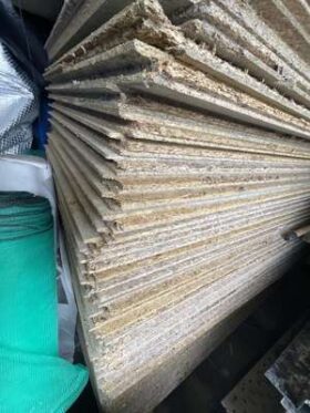 Stack of Chipboard Loft Flooring 22mm x 600mm x 2400mm. No VAT On Hammer For Auction on 2025-02-20 For Auction on 2025-02-20 full