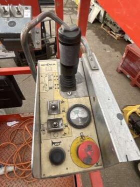 SKYJACK SJIII 3220 DC Electric Personnel Lifter. No VAT On Hammer For Auction on 2025-02-20 For Auction on 2025-02-20 full