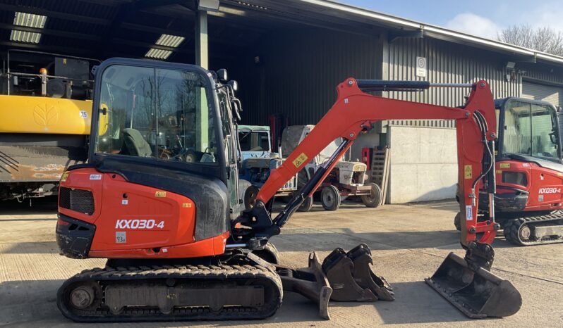 KUBOTA KX030-4 full