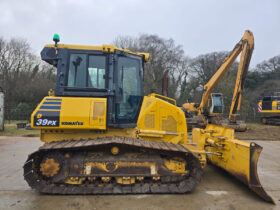 2018 KOMATSU D39PX-24 for Sale in Southampton full