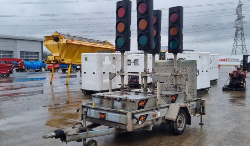 Pike 4 Way Traffic Light System, Single Axle Trailer Plant Trailers For Auction: Leeds – 5th, 6th, 7th & 8th March 2025 @ 8:00am