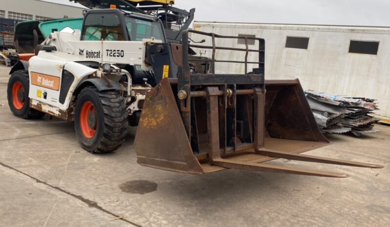 2011 Bobcat T2250 DeadRow For Auction: Dromore – 21st & 22nd February 2025 @ 9:00am For Auction on 2025-02-21 full