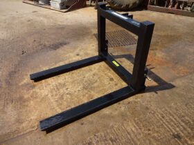 TractorCo 3 point linkage Pallet Forks New And Unused full